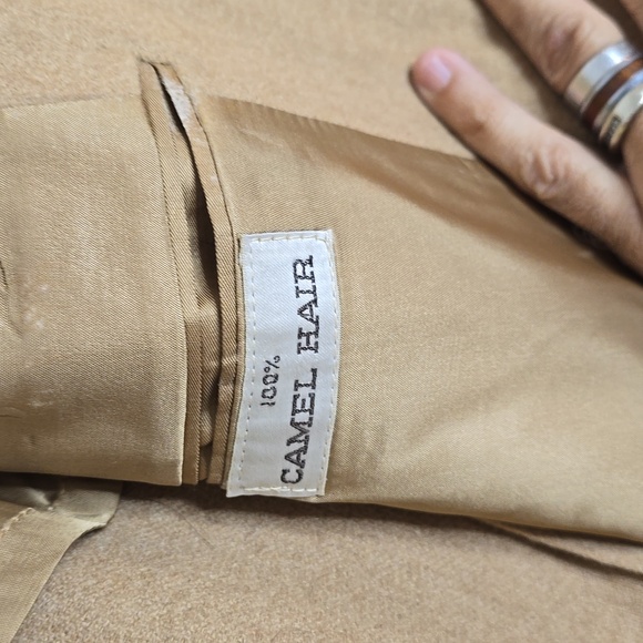 Fredrick and NelsonVery good condition. No rips, holes or tears. - Picture 5 of 10